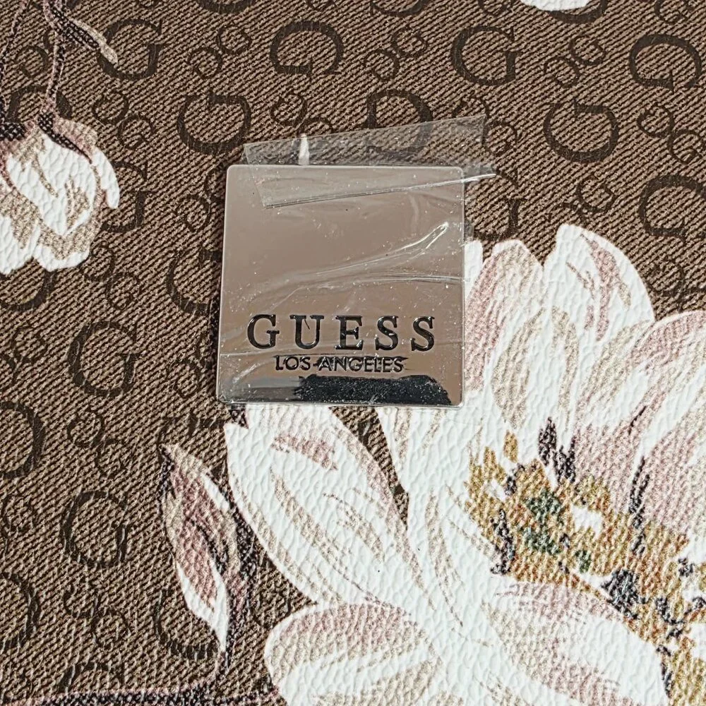 Guess Cosmetic Bag - Floral - Picture 3 of 6